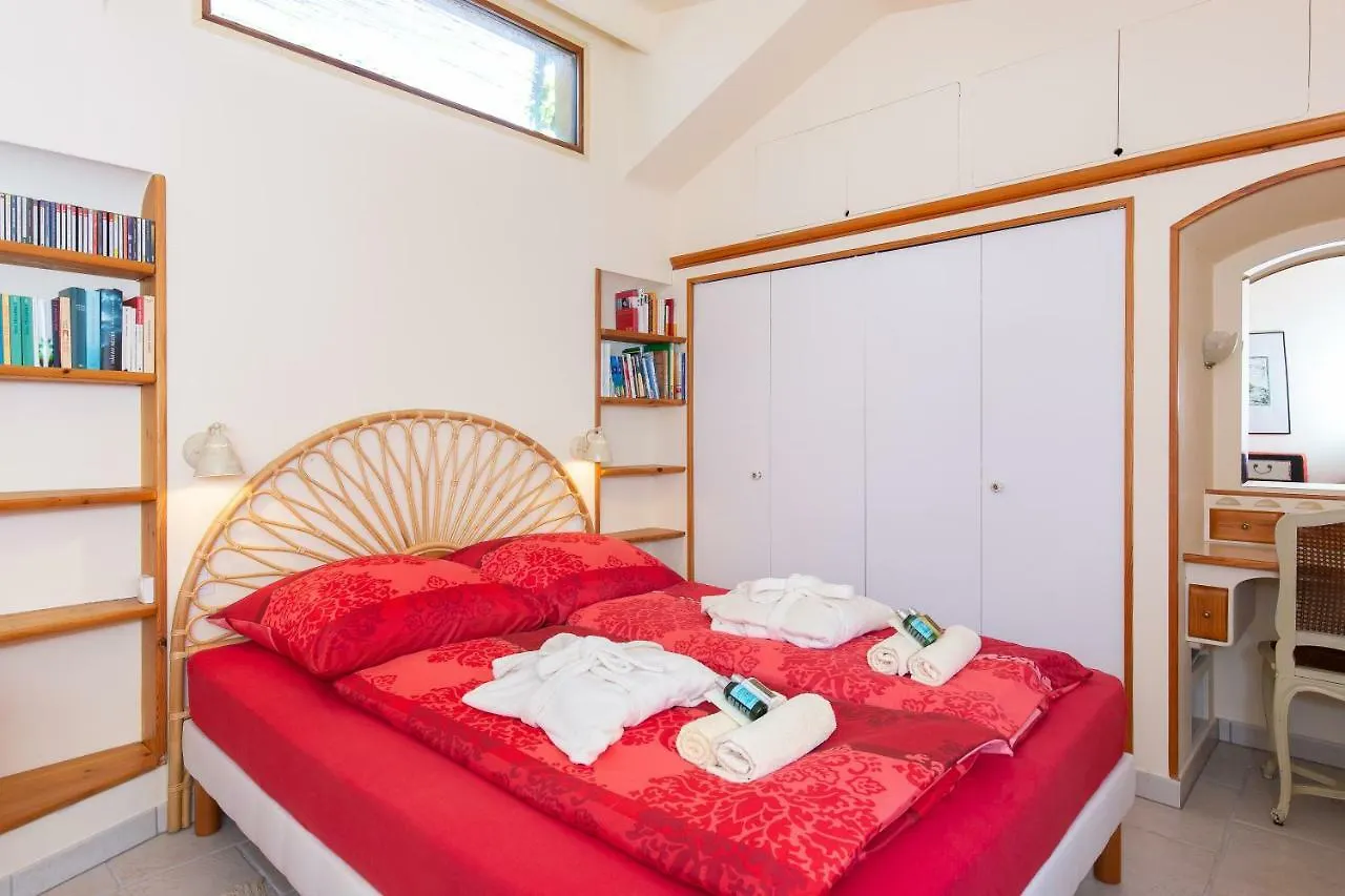 Ferienhaus Haus mit Garten über der Bucht von Cannes Vallauris
